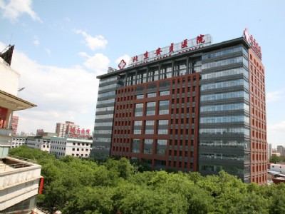 高清图—外地患者于北京安贞医院住院部一层12病房暴打护士